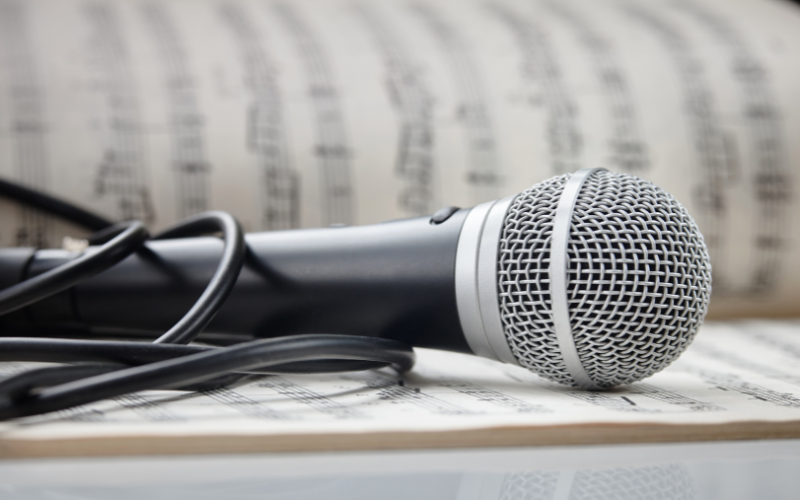 Music-and-microphone